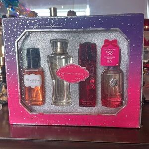 Victoria secret Y2K perfumes set 2.5fl oz each